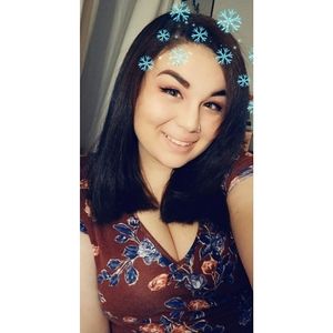 Meet your Posher, Genevieve